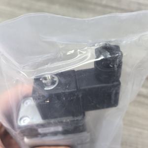 Válvula solenoide en línea serie V62, modelo Norgren, G3/8, 5/2, piloto solenoide/retorno de resorte neumático a buen precio - Product Image 4