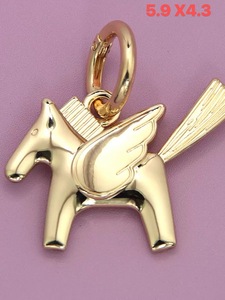 Llavero de Metal con Diseño Vintage de Pegaso Pequeño, con Colgantes de <span class=keywords><strong>Manzana</strong></span> y Sandía, Chapado en Oro - Product Image 1
