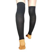 Chaussettes de compression hautes noires personnalisées 15-20mmhg Chaussettes de compression graduées en fibre de cuivre