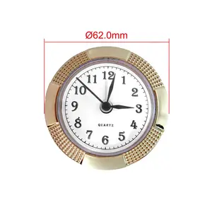 Horloge à insertion en plastique de 62mm avec joint en caoutchouc mouvement à pas chinois ou mouvement de balayage avec pile LR44