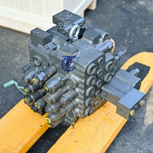 <span class=keywords><strong>Excavator</strong></span> Main katup kontrol utama tangan kedua untuk Volvo EC135B EC140 EC140B EC140D dalam Minchinery konstruksi pertambangan - Product Image 1