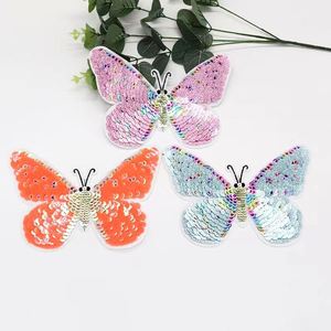 Patch brodé thermocollant personnalisé en gros pour vêtements, patchs brodés à sequins sur mesure - Product Image 1