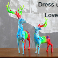 Sculpture de couple de cerfs de luxe en résine, ornement de bureau, artisanat personnalisé par transfert thermique, décoration intérieure, vente en gros