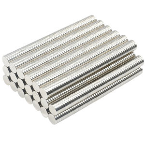 En gros 5x1 8x1 10x1 12x1 15x1 Feuille d'aimant rond 1MM Disque magnétique en acier fin Aimant en néodyme de qualité industrielle N52 - Product Image 4