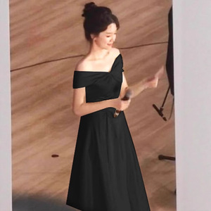 Black Off-Shoulder Evening Gown Empire Waist A-Line Simple Style For Coming Of Age Ceremony Petite Women - Product Image 3