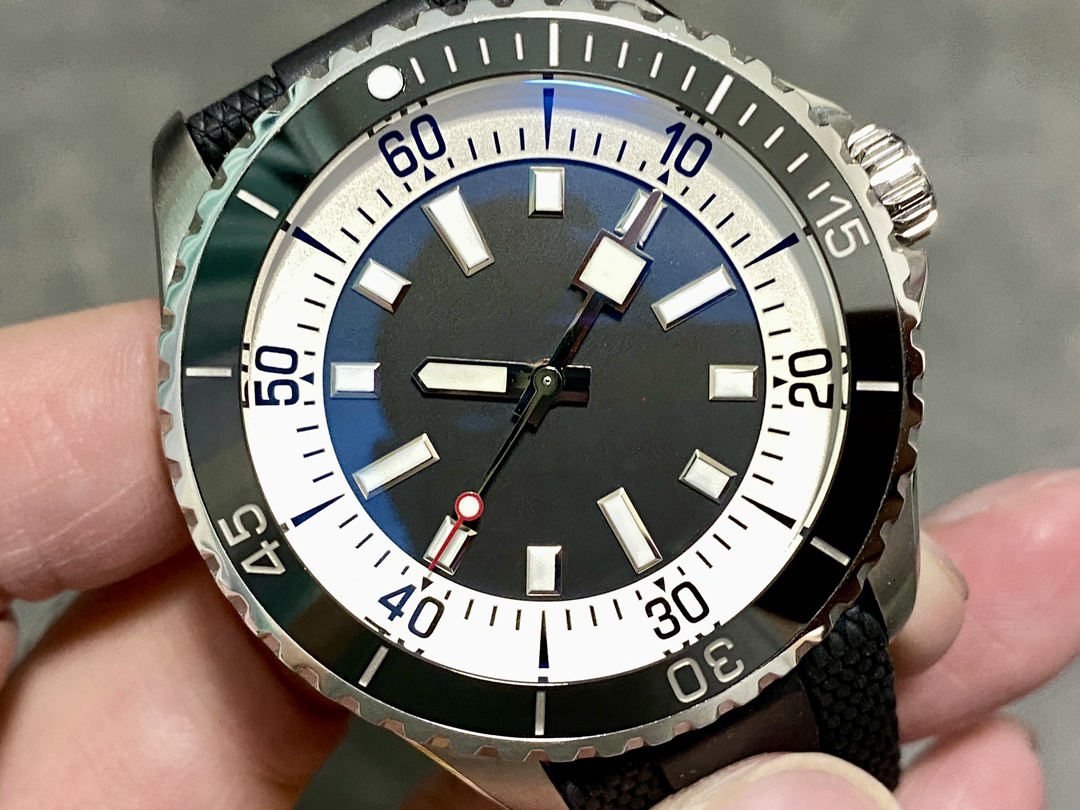 Comme le montre la figure