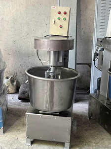 2 Kw/h 220V/380V Boulangerie 1100x540x1100 Etat neuf Garantie 1 an Vietnam 7Kg Mélangeur électrique séparé - Product Image 5