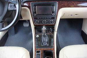 ARTES AT5006 Suministro directo de fábrica Patrones de formas personalizables Impermeable 6mm de espesor Conjunto completo Piso de coche de PVC - Product Image 6