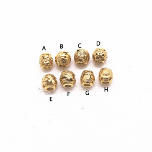 Perles d'espacement rondes en acier inoxydable plaqué or Yunnique pour la fabrication de bracelets, composants de bijoux moulés de 8 mm - Product Image 1