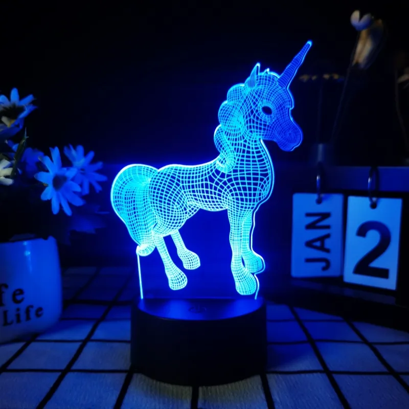 Los unicornios que brillan en la oscuridad pueden ajustar el color de los paneles acrílicos LED utilizados en los dormitorios