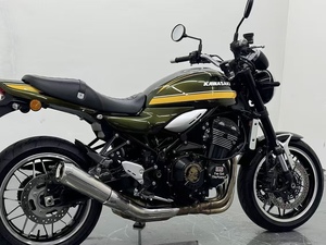 <span class=keywords><strong>Kawasaki</strong></span> Z900RS - Motocicleta Clásica Retro de 950cc con Motor de Cuatro Cilindros en Línea - Product Image 5
