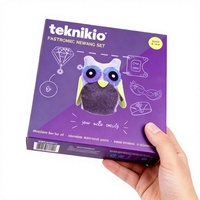 Boîte cadeau en carton ondulé écologique et imperméable, gaufrage violet, design coulissant pour kits de couture et jouets éducatifs pour enfants