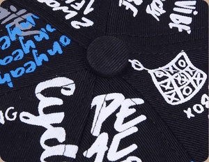 Casquette de baseball graffiti ajustable et confortable pour jeunes, style campus, tenues décontractées quotidiennes, sorties, tendances urbaines - Product Image 5