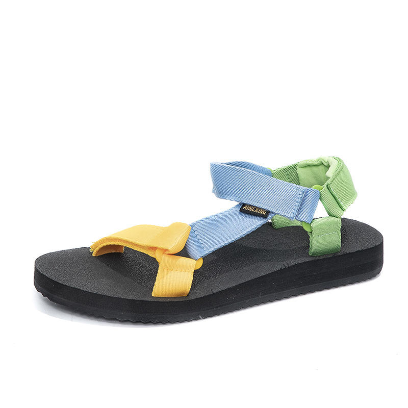 ส้นสีเขียวอ่อน