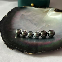Muses Jewels Boucles d'oreilles simples et élégantes en or blanc 18 carats avec perle naturelle noire de Tahiti, cadeaux pour la Saint-Valentin et la fête des mères