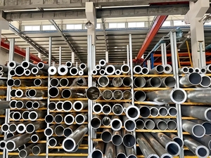 Tube en <span class=keywords><strong>aluminium</strong></span> extrudé OEM 6061 T6, diamètre <span class=keywords><strong>20</strong></span>-180 <span class=keywords><strong>mm</strong></span>, finition anodisée pour boîtiers LED et applications électroniques, longueur personnalisée - Product Image 5