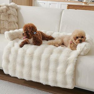 <span class=keywords><strong>Plus</strong></span> Faux Fur Grey Rabbit Fur Funda impermeable para cama de perro Manta para mascotas con parte trasera antideslizante para muebles Cama Sofá para perros y gatos - Product Image 1