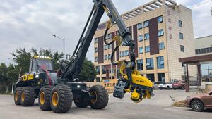 XUVOL Tree Cutting Machine Forestry Machinery Forestry Harvester 600HP Wheeled Harvester Timber Harvester - Product Image 4