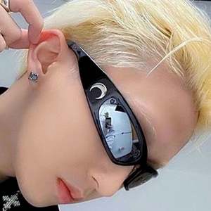 Gafas de Sol Decorativas de Moda de Marca de Lujo con Diseño de Luna, Unisex, Protección UV400, Estilo Punk, para Hombre y Mujer - Product Image 3