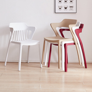 Chaise en plastique épaissie <span class=keywords><strong>de</strong></span> style nordique, chaise <span class=keywords><strong>de</strong></span> salle à manger minimaliste, <span class=keywords><strong>tabouret</strong></span> à dossier, chaise longue, chaise <span class=keywords><strong>de</strong></span> bureau, chaise <span class=keywords><strong>de</strong></span> salle à manger d'hôtel - Product Image 2