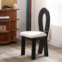 Table et chaises de salle à manger de style français vintage Wabi-Sabi, chaises de salle à manger en bois massif, usage domestique, chaises et tabourets avec dossier