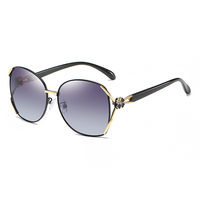 Lunettes de soleil polarisées pour femmes, style trèfle à quatre feuilles, vintage, polarisées, surdimensionnées, monture bicolore, pour la conduite