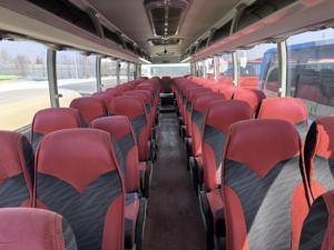 Autobús YouTong de lujo usado ZK6122 47/53 asientos autobús urbano de pasajeros 2020 modelo Euro3 emisión combustible diésel transmisión Manual LHD - Product Image 4