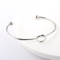 Bracelet ouvert torsadé poli pour femme, en acier inoxydable, trois couleurs (or, or rose, argent), 66 mm, élégant pour les soirées