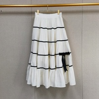 Robe de bal élégante en dentelle blanche avec nœud noir, longueur genou, jupe longue unie noire, taille élastique, haute qualité, personnalisable, tenue décontractée