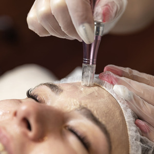 Siero BB Coreano Illuminante, Kit Iniziale Booster BB Serum 8ml X 12 Fiale - Product Image 2