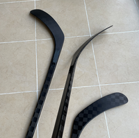 Bâton de hockey sur glace de marque en fibre de carbone