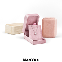 Boîte à bijoux en velours de luxe, boîte à bijoux rectangulaire arrondie, boîte cadeau personnalisée avec logo, emballage cadeau de mariage, boîte à bijoux pour anniversaire