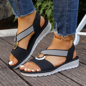 Sandalias de cuña con correa de tobillo y parte superior de malla para mujer, con anillo metálico, ligeras y cómodas para verano y exteriores, venta al por mayor OEM ODM, Dropshipping, Marca Privada - Product Image 1