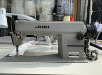 JUKIs DDL-5550N machine à point noué à 1 aiguille machine à coudre à plat pour la couture de matériaux lourds machine à coudre industrielle d'occasion