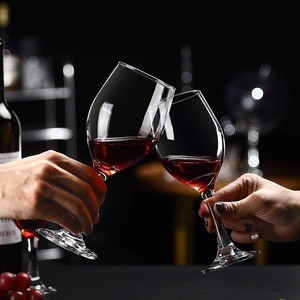 Bicchieri da Vino Rosso all'Ingrosso, Calici con Stelo per Cocktail e Succhi, Personalizzabili per Decorazioni Matrimoniali - Product Image 5