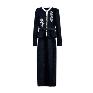 Autunno/inverno 2025 classico stile oro <span class=keywords><strong>nero</strong></span> piccola fragranza a maglia fiore scintillio ricamato <span class=keywords><strong>lungo</strong></span> abito a due pezzi - Product Image 1