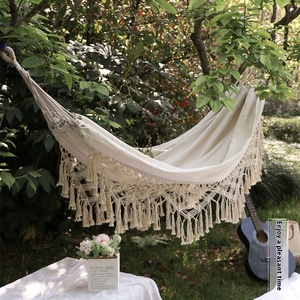 <span class=keywords><strong>Hamac</strong></span> à pompon simple ou <span class=keywords><strong>double</strong></span> avec fonction de balançoire Utilisation intérieure ou extérieure en corde de toile de coton pour le camping à domicile - Product Image 2