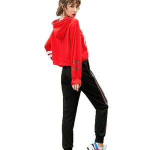 Yuehui nuovo stile da <span class=keywords><strong>donna</strong></span> primavera Casual felpe con cappuccio carino personaggio rosso modello 100% cotone felpa Streetwear Top fornitura all'ingrosso - Product Image 3