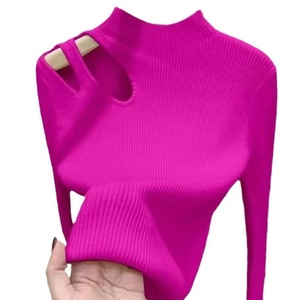 Hauts en tricot de couleur unie coupe ajustée pour femmes personnalisées Nouveaux pulls à la mode avec col montant Conception creuse Épaisseur fine - Product Image 2
