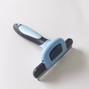 Brosse de toilettage pour chat Couteau en acier inoxydable Outil de démêlage Peigne pour chien Produits pour animaux de compagnie Rasage efficace Épilation jusqu'à 95 - Product Image 2