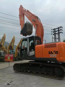 รถขุดตีนตะขาบมือสอง HITACHI 20 ตัน ZX200 ขนาดกลาง สภาพดี ประสิทธิภาพสูง พร้อมใช้งาน - Product Image 2