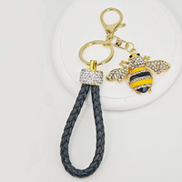 Porte-clés créatif de luxe, nouveauté, mignon en forme d'abeille, en métal avec strass, porte-clés élégant en forme de petite abeille, accessoires de décoration suspendus