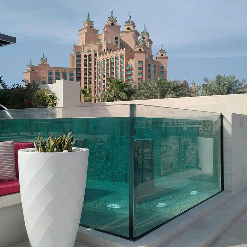 โปร่งใส