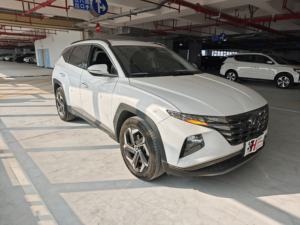 Hyundai Tucson 1.5T blanche 5 portes SUV d'occasion 2024, excellent état, faible kilométrage, prête à l'exportation, essence, automatique <span class=keywords><strong>pour</strong></span> l'<span class=keywords><strong>Afrique</strong></span> - Product Image 2