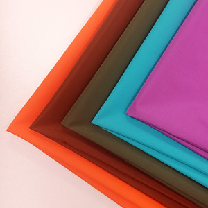 Tùy chỉnh màu sắc PU/PVC/Bạc/không thấm nước/Ripstop lớp phủ 210t 240T 260T 300t 320T <span class=keywords><strong>polyester</strong></span> <span class=keywords><strong>pongee</strong></span> vải cho áo khoác áo mưa - Product Image 3