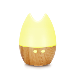 Humidificateur ultrasonique USB 130 ml à effet bois avec commande tactile et minuterie - Product Image 1