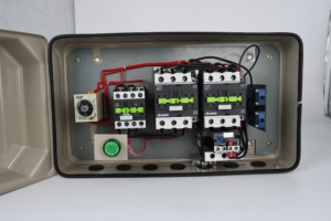 สวิตช์สตาร์ทเตอร์แบบสตาร์ทเตอร์ดาว-สามเหลี่ยม QJX2-18 18A 400V พร้อมคอนแทคเตอร์ไฟฟ้ากระแสสลับ ราคาโรงงานเวินโจว กันน้ำระดับ IP54 - Product Image 5
