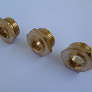 Adaptador de Manguera para Pulverizador Motorizado de Alta Presión M22*1.5 Externo M14*1.5 Interno para Conectores de Agua de Jardín con Núcleo de Llenado - Product Image 3