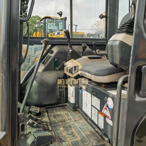 Used Original Japan Komatsu PC30MR Mini Excavator 3Ton Hydraulic Crawler Digger Second Hand Japan Made <b>Small</b> Excavator For Sale - Product Image 5