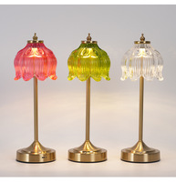 Lampe de table décorative sans fil rechargeable DC moderne en fer et verre, avec contrôle tactile E26, LED 2700K, Type-C, à intensité variable, pour salon